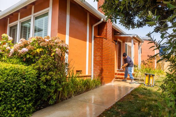 Best Sidewalk Pressure Washing  in Wakefield, MI